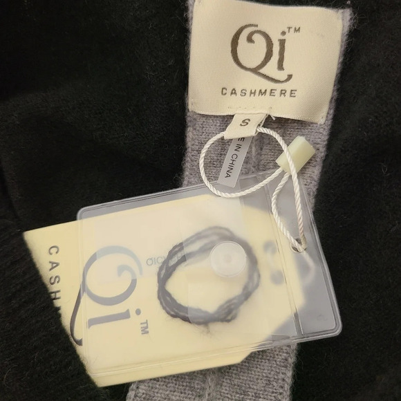 NWT Qi Black Cashmere Sweater with Gray Stripe Back Detail S - Picture 5 of 6